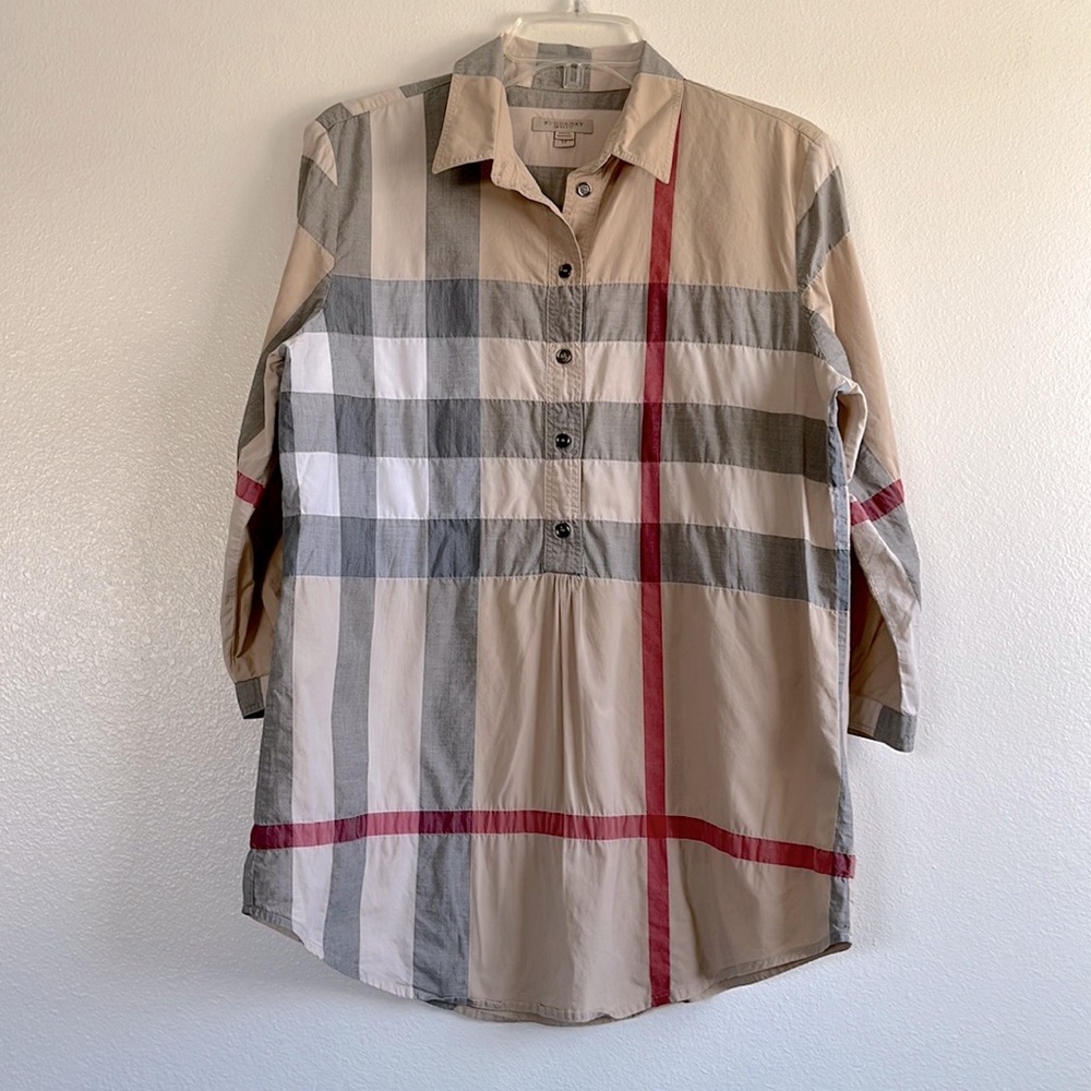 Woman’s Burberry Brit 3/4 Sleeve Slip On Blouse Sz M